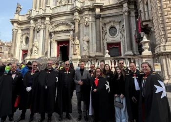 I Cavalieri OSJ Malta offrono la cera a Sant'Agata