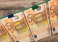 Come riconoscere banconote false da 50 euro: guida completa e aggiornata