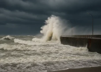 Maltempo Sicilia, venti da Fortunale sferzano il Messinese: attenzione allo Storm Surge