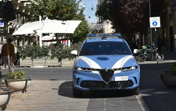 Ragusa, in auto con arma clandestina e droga: arrestato 18enne