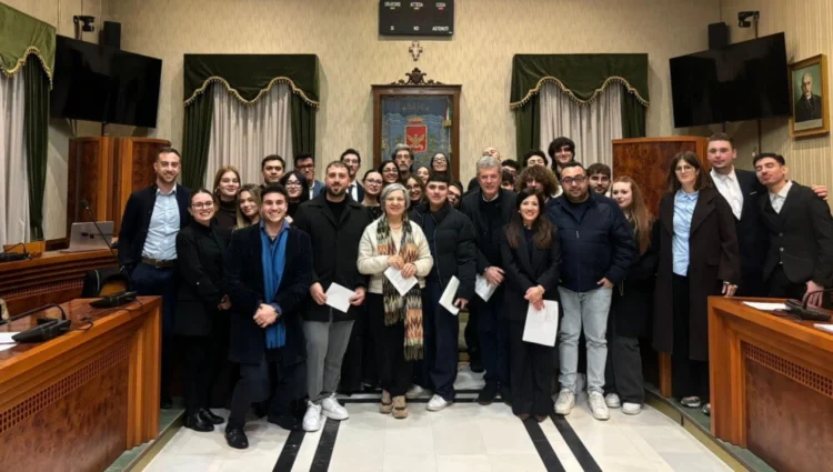 Consiglio comunale Modica con i ragazzi del progetto Voglio Dire