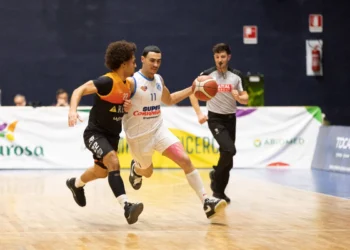 Azione di gioco durante il match tra Svincolati Milazzo e Virtus Ragusa