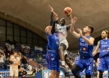 Arriva la Viola, la Virtus Ragusa si prepara alla sfida fra titani con Adeola