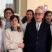 Il sacerdote Padre Giorgio Occhipinti circondato dal personale medico dell’ospedale Giovanni Paolo II di Ragusa in occasione della sua partenza.