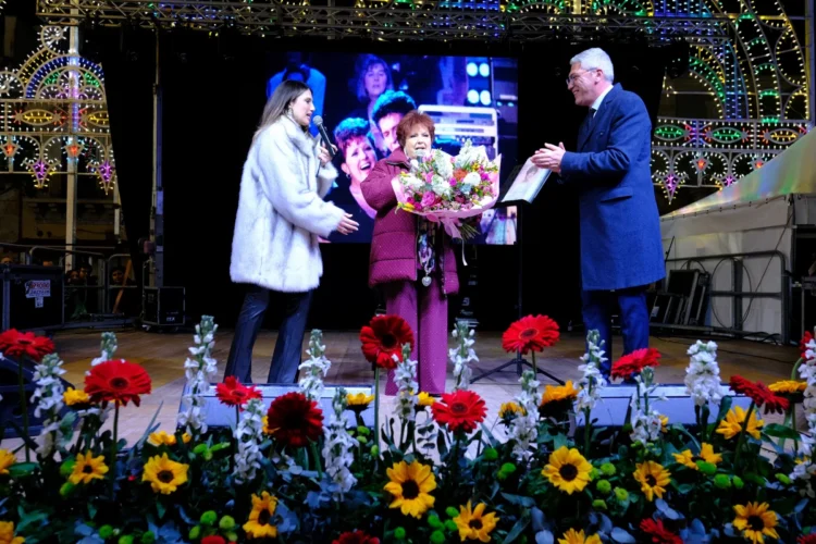 Santa Croce Camerina, strepitoso successo per Orietta Berti