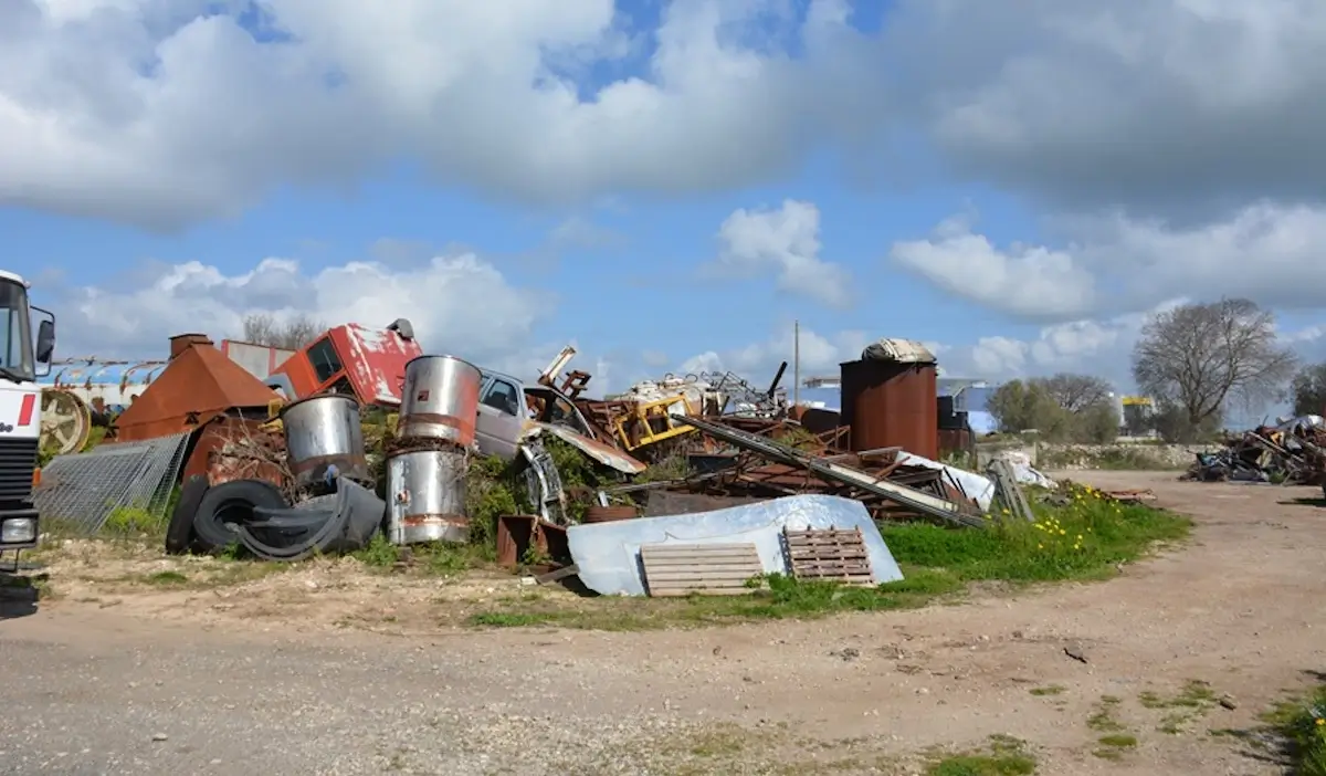 Modica, scoperta e sequestrata discarica abusiva