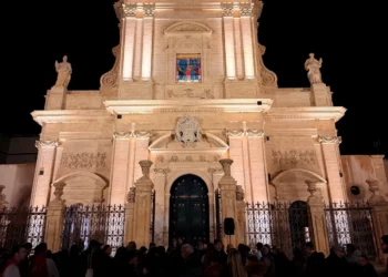 Ispica: Illuminazione artistica per il prospetto principale di S.Maria Maggiore