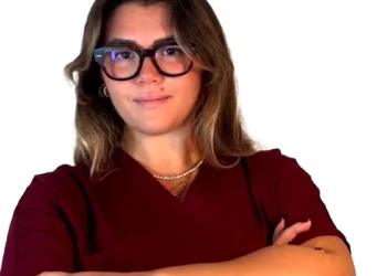 Dott.ssa Eva Ragusa, osteopata pediatrica di Modica, spiega i benefici dell'osteopatia per neonati e bambini