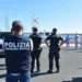 La Guardia di Finanza e la Squadra Mobile di Ragusa hanno fermato due cittadini egiziani accusati di aver condotto sessanta migranti sulle coste siciliane. www.quotidianodiragusa.it