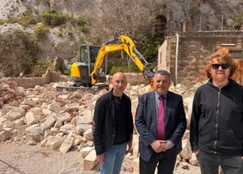 rigenerazione urbana Scicli, Sasha Vinci, Teatro Vivo, Santa Maria di Piedigrotta, arte contemporanea Sicilia