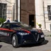Auto dei Carabinieri con lampeggianti accesi durante un intervento di polizia a Ragusa