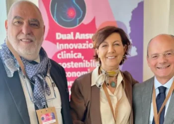 la terapia sottocute per il carcinoma mammario HER2-positivo riduce i tempi di cura e le liste d'attesa, migliorando l'efficienza degli ospedali