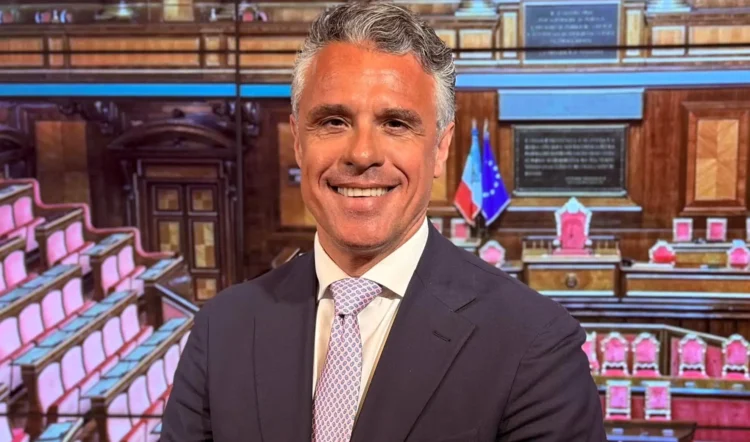 Il senatore Salvo Sallemi