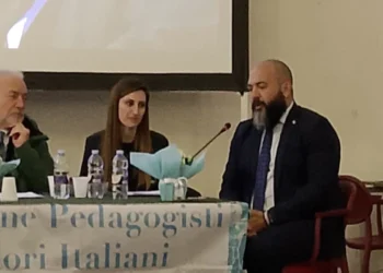 Luca Campisi interviene al convegno regionale Apei a Ragusa sull Unità di pedagogia scolastica e il Terzo settore