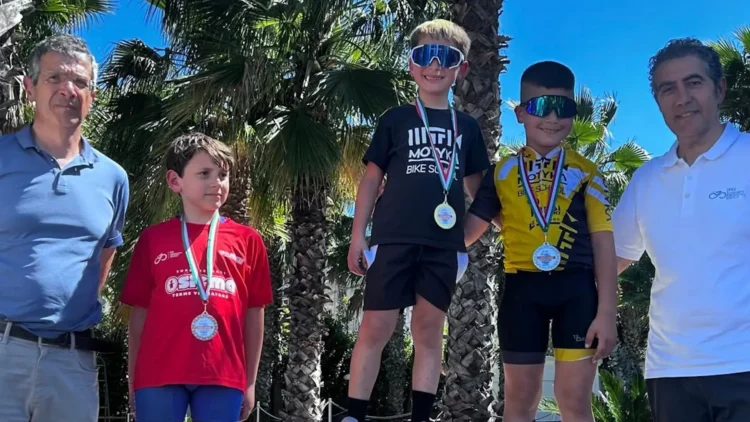 Risultati eccellenti per la Motyka Bike School Modica alla seconda tappa della Coppa Sicilia XCO a Palagonia. Scopri i podi e la classifica a squadre