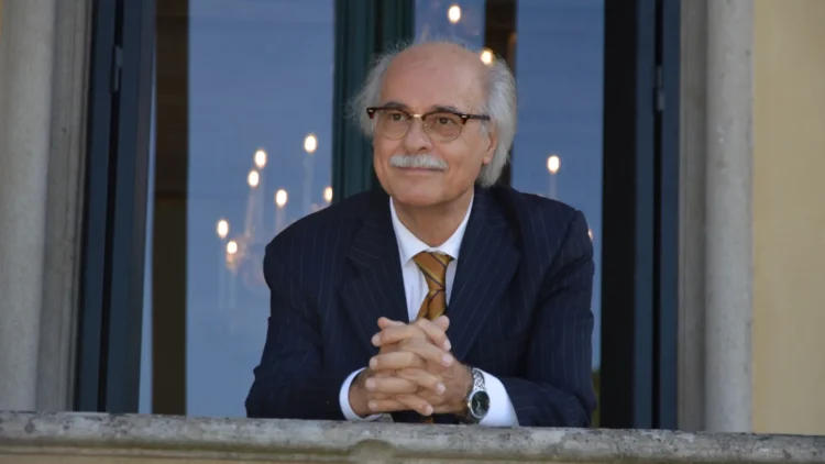 Il 29 aprile a Vittoria la presentazione del libro di Domenico Pisana "Odi alle dodici terre"