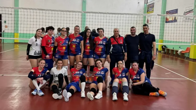 Azione di gioco durante la sfida play off dell'ASD Giarratana Volley