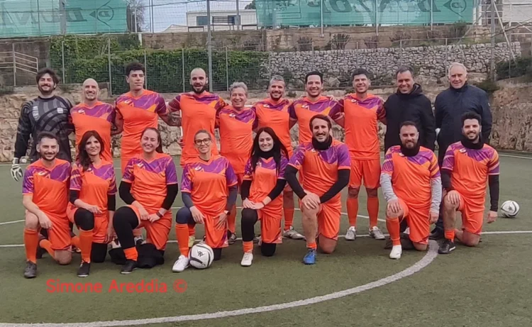 Squadre di calcio degli InSuperAbili e degli Uffici Giudiziari durante la Giornata Mondiale Consapevolezza Autismo a Modica.