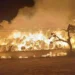 Vigili del Fuoco impegnati a spegnere l'incendio all'azienda Ortoimballaggi di Santa Croce Camerina