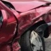 Auto incidentata contro il muro di una villetta a Modica.