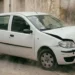 Paura a Modica: auto trancia tubo del gas dopo urto con un muro