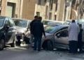 Incidente stradale in via Nino Bixio a Scicli con traffico completamente bloccato