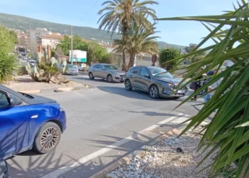 Intervento delle forze dell'ordine per un incidente stradale a Comiso all'uscita per Vittoria