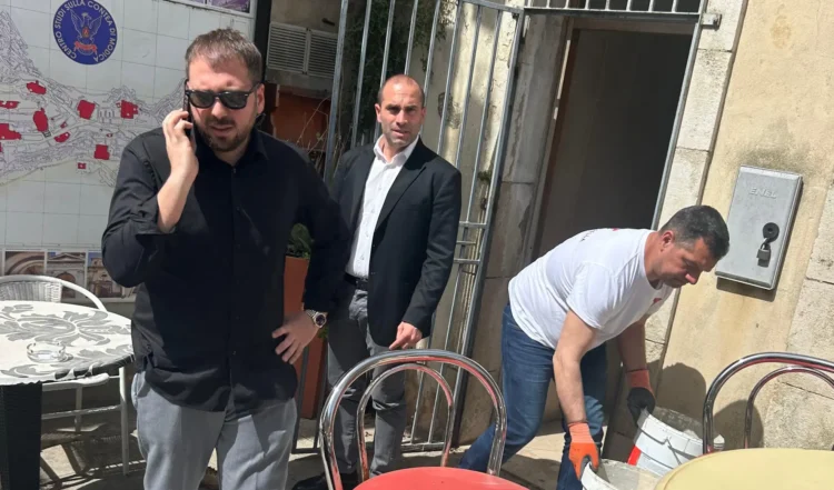 Lavori di manutenzione e rifacimento servizi in piazza San Giovanni a Modica Alta