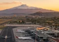 L'isola non è più una periferia geografica ma un hub strategico nel Mediterraneo: l'evoluzione dei collegamenti internazionali trasforma le abitudini di viaggio dei siciliani
