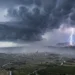 Nubi temporalesche imponenti in arrivo sull'Italia per la nuova settimana meteo