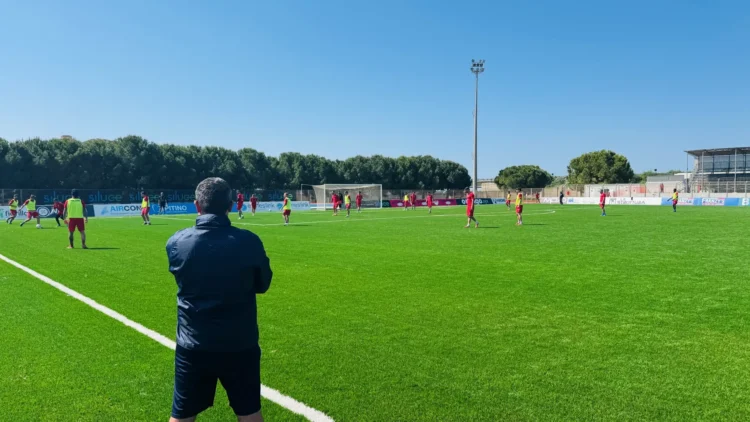 L'atmosfera delle grandi occasioni attesa allo stadio di Modica per l'ultimo saluto stagionale