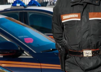 Auto dei Carabinieri per un caso di cadavere in casa