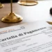 Documento di una cartella esattoriale su una scrivania professionale per analisi legale.