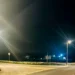 Nuovo lampione fotovoltaico installato per l'illuminazione nelle contrade di Modica presso un incrocio rurale.