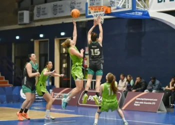 Giocatrici della Passalacqua Ragusa in azione durante la vittoria nel derby contro Alcamo al PalaMinardi