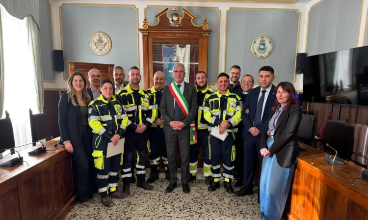 Cerimonia di consegna degli encomi per il coraggio civico a Santa Croce Camerina.