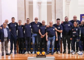 Presentazione ufficiale del progetto Sicilia Academy Volley all'Auditorium Pietro Floridia di Modica con la maglia celebrativa