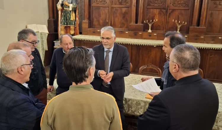 Il Loggiato del Sinatra davanti alla Basilica di Santa Maria Maggiore a Ispica, monumento barocco tardo-settecentesco oggetto di restauro con 250.000 euro di finanziamento regionale