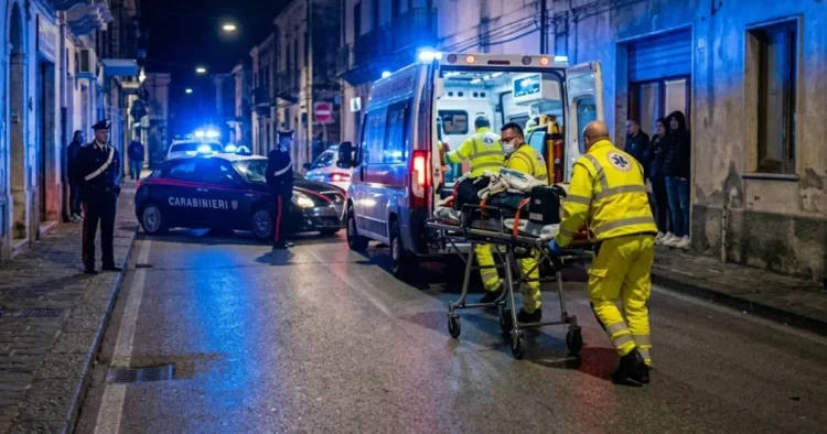 Ambulanza 118 intervento accoltellamento Ispica