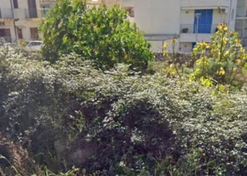 Veduta aerea del territorio di Scicli con l'alveo di un torrente in primo piano, oggetto di interventi di messa in sicurezza