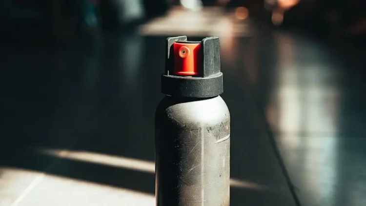 Evacuazione davanti all'Ikea di Catania dopo l'incidente con spray al peperoncino durante il Family Games Day