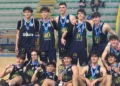 Giocatori della Virtus Ragusa Academy festeggiano il titolo regionale Under 19
