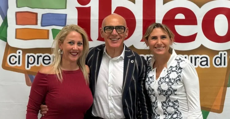 Atleti e associazioni durante la Festa dello Sport a Ragusa presso il Centro Commerciale Ibleo