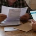 Famiglia verifica documenti Isee per Assegno unico INPS