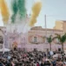 Fedeli riuniti davanti alla chiesa di San Biagio a Comiso durante il Settenario dell'Addolorata, maggio 2025