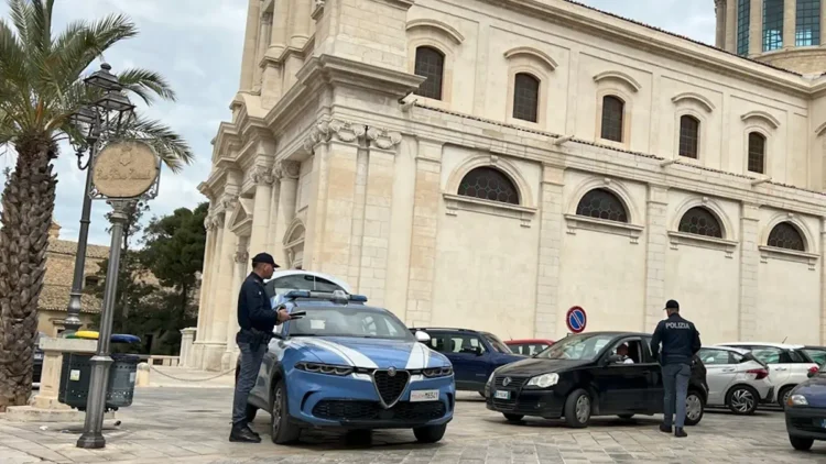 Polizia di Stato a Comiso durante esecuzione ordine di carcerazione