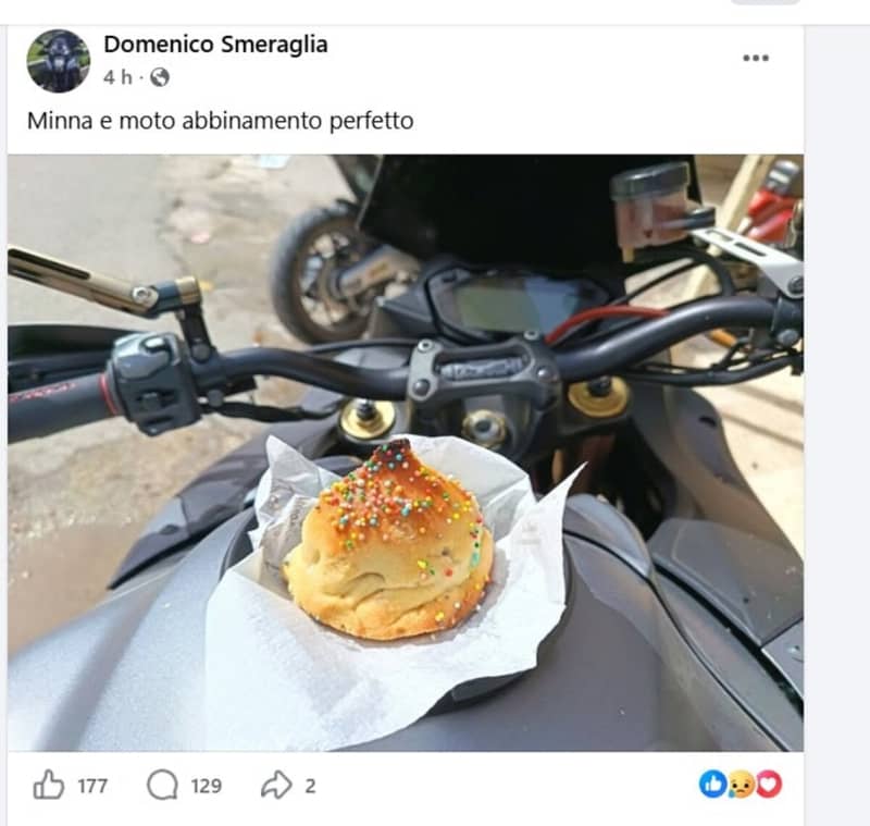 Un post social di Domenico Smeraglia che mostra un dolce tipico appoggiato sul serbatoio della sua moto poco prima dell'incidente a Ribera.