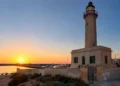 Il Faro Scalambri di Punta Secca, sede della manifestazione "Faro in Festa" dal 30 maggio al 2 giugno 2026