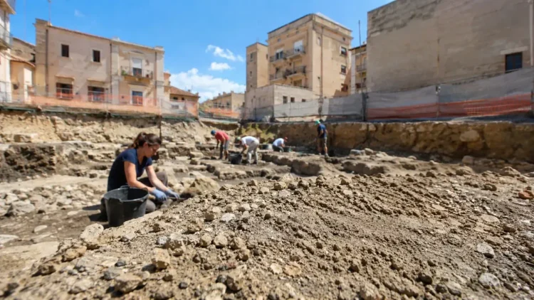 Monete greche antiche ritrovate nel cantiere del Palazzo della Cultura a Gela