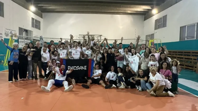 Giarratana Volley festeggia la promozione in Serie B dopo la finale play-off